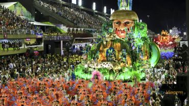 Carnaval - 04 Noites no Hotel Pompeu Rio em Apto Triplo com Transfer Privativo