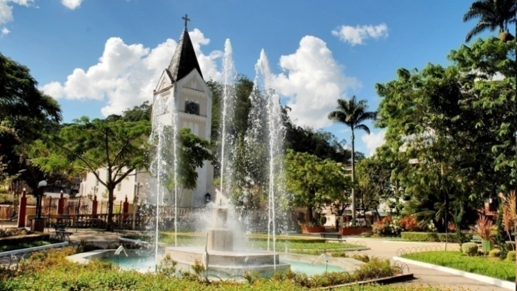 MONTANHAS CAPIXABAS - Saindo de Guarapari