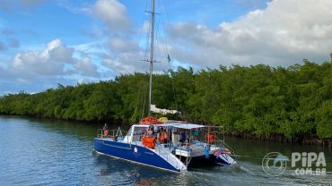 Passeio de Barco Gastron&ocirc;mico Aventureiro