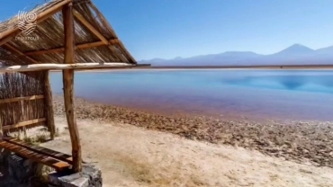 Flutue na Laguna Cejar: Um Oásis no Coração do Atacama