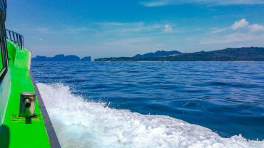 Barco de Phi Phi para Krabi (Ferry ou lancha)