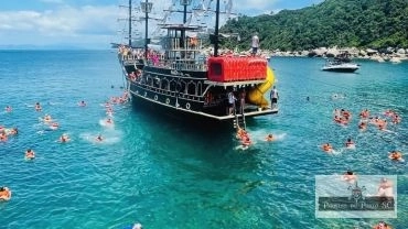 Passeio de Barco Pirata "Capitão do Mar" (3 horas de Passeio)