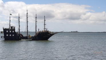 Barco Pirata - Baia da Babitonga