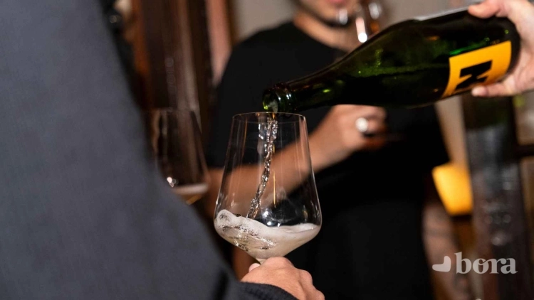 Jantar de vinhos naturais