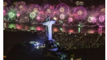 RÉVEILLON COPACABANA - BATE & VOLTA