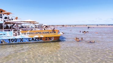  AREIA VERMELHA em Cabedelo/PB no catamar&atilde; 100% LAZER