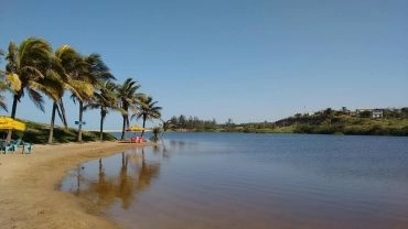 PRAIA DE ITAOCA E LAGOA DO SIRI 