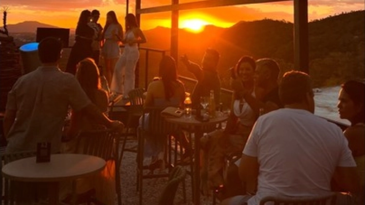 Mirante Reserva Andorinhas (BISTR&Ocirc;)