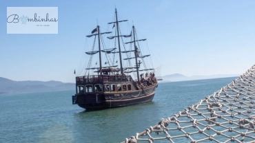 Barco Pirata Porto Belo - Caixa D’aço COM ILHA