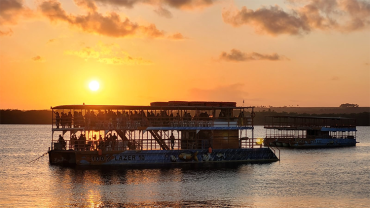 Catamarã Pôr do Sol na Praia do Jacaré