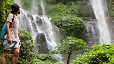 Trilha para a cachoeira
