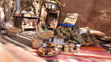 ESS&Ecirc;NCIA ATACAMENHA : LHAMAS, ARTE E SABORES  