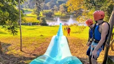 Day Use Ilimitado + Trilha de Lama Gr&aacute;tis + 1 voo de Tirolesa