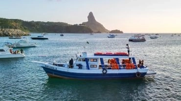 Passeio de Barco Entardecer Vip - Mar Azul
