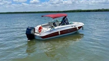 Descubra a Foz do Rio São Francisco a Bordo de uma Lancha Exclusiva