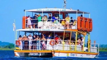 Passeio Privativo com o Imperador - Catamarã