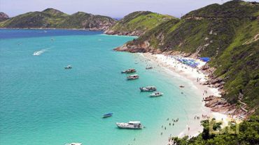 Um dia em Arraial do Cabo com Passeio de Barco e Almoço