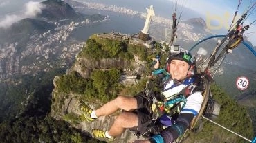  Experiência Inesquecível Sobrevoando o Cristo Redentor de Paratrike