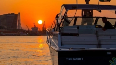 Passeio ao pôr do sol na Baía de Guanabara