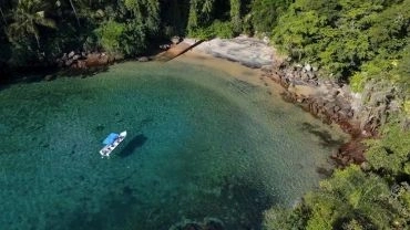 Lagoas da Ilha Grande | Passeio de Lancha Privativa em Angra dos Reis