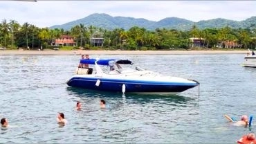Passeio de Lancha no Guarujá para até 11 pessoas