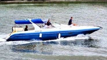 Passeio de Lancha no Guarujá para até 11 pessoas