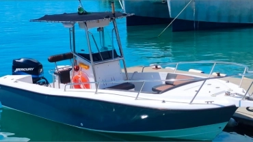 Melhores roteiros de Ilhabela em lancha para 9 pessoas