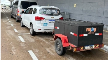 Transfer Privativo do aeroporto de Porto Alegre, carro 6 lugares + reboque para as bagagens