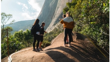 Trilha Guiada - O Encontro da Pedra Azul (com piquenique)