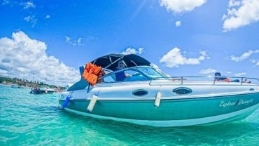 Lancha Vip - Compartilhada Beach tour (Maragogi, Burgalhau, Barra Grande, Antunes, Xar&eacute;u) at&eacute; 10 pessoas - Dura&ccedil;&atilde;o 02h30min