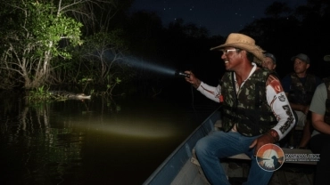 Focagem Noturna Fluvial – Observação da Fauna no Pantanal