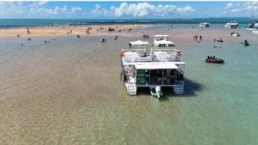 Passeio para a Ilha de Areia Vermelha 
