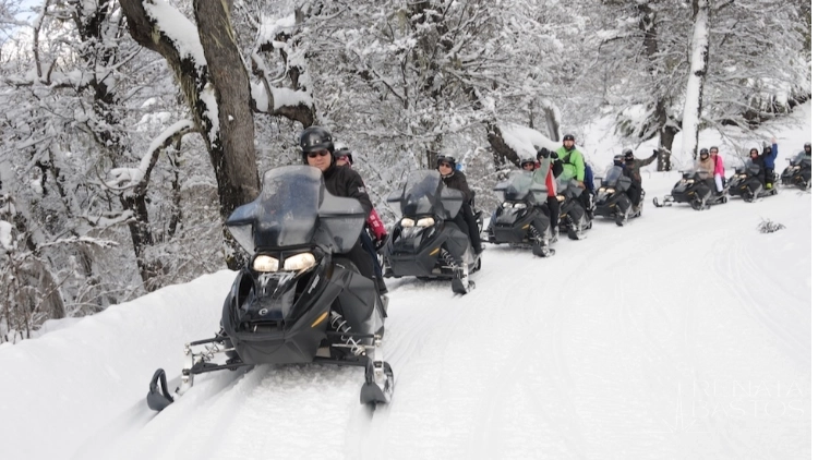 Moto de neve para duas pessoas - Catedral