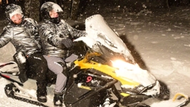 Noche N&oacute;rdica- Moto de neve com jantar