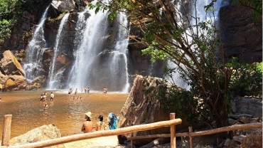 Passeio guiado para Cachoeira Salto Corumb&aacute; com ingresso incluso