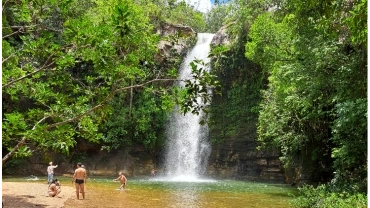 Passeio compartilhado para Cachoeira do Abade = Transfer/ Passeio guiado/ Seguro/Ingresso 