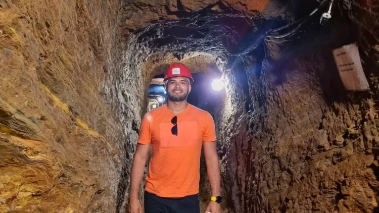 Passeio na Mina Du Veloso