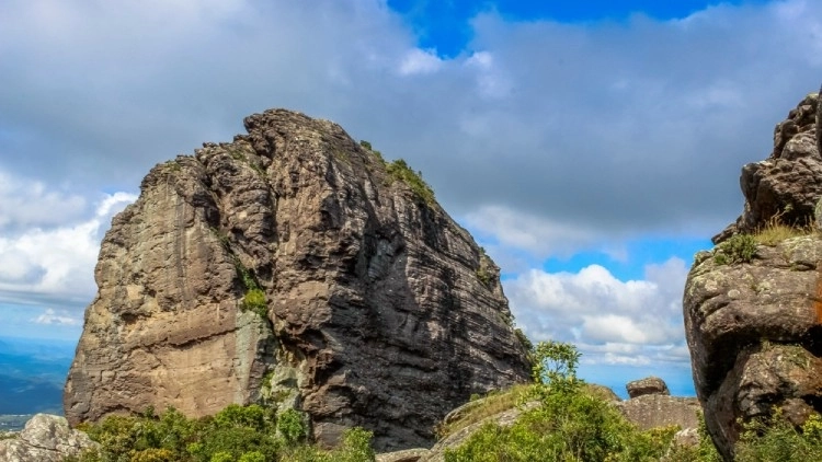 Ouro Preto: Pico do Itacolomi, Lagoa da Capela e Centro Hist&oacute;rico (N&iacute;vel Dif&iacute;cil)