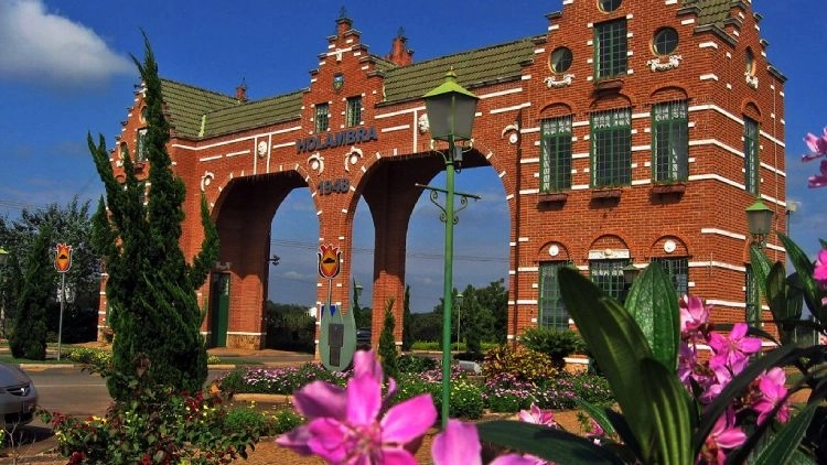 Expedi&ccedil;&atilde;o Holambra 2026: A Cidade das Flores e o Festival Expoflora