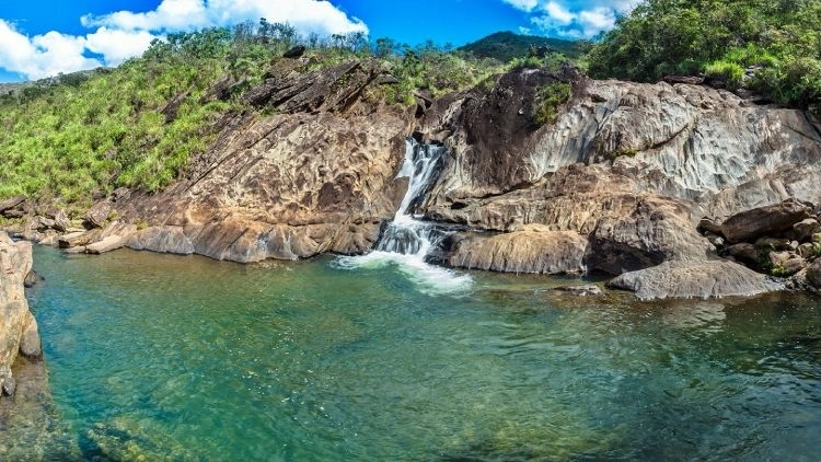 Chapada e Santo Ant&ocirc;nio do Salto: Cachoeira do Castelinho e Passarela do C&acirc;nion do Funil