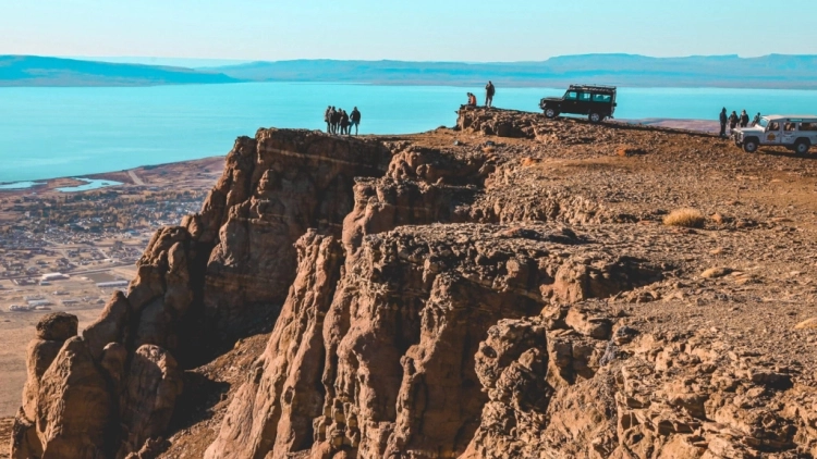 4&times;4 Balcones de Calafate com Lanche