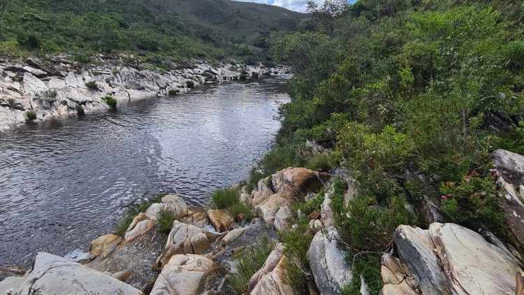 Cachoeira da Caverna e Rio Parauninha