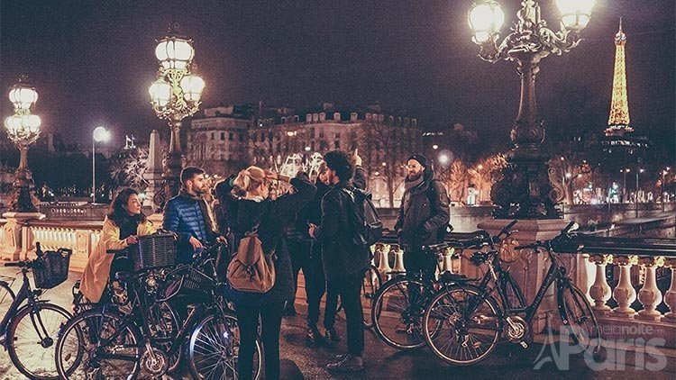 Passeio Meia Noite em Paris by Bike Reserve já Meia Noite em Paris Passeios em Paris para