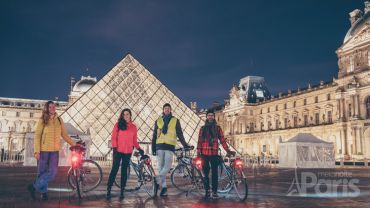 Passeio Meia-Noite em Paris by Bike
